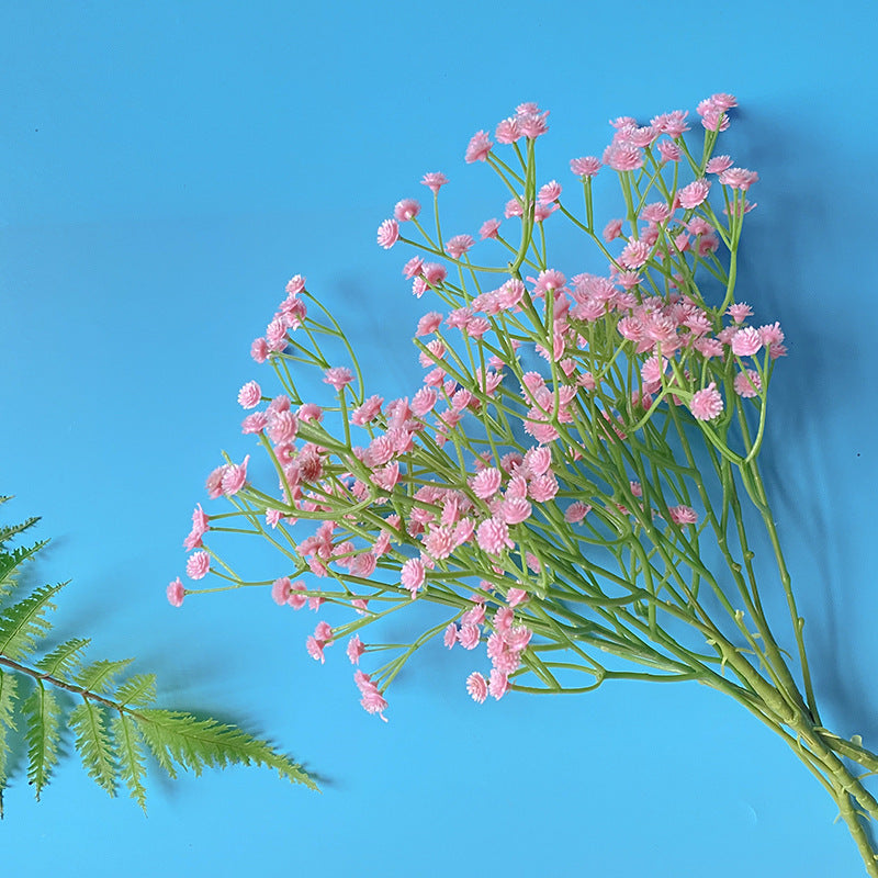 Dekorativer Trockenblumenstrauß