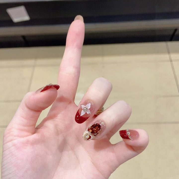 Künstlerische, urlaubsbezogene Nagelkunstverlängerungen