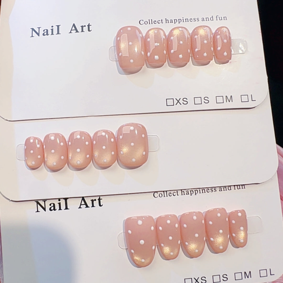 Elegante Press-On Nagelkollektion Karnz
