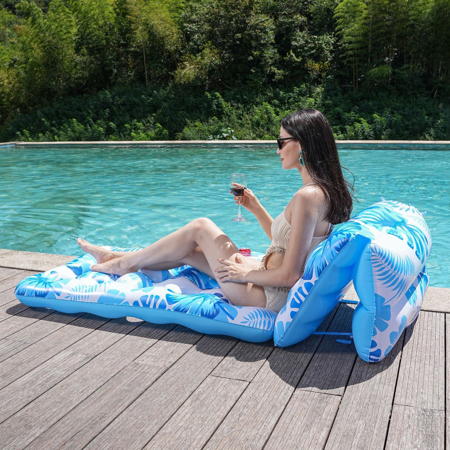 Damen Multifunktionale Aufblasliege mit ergonomischem Kopfbereich Karnz