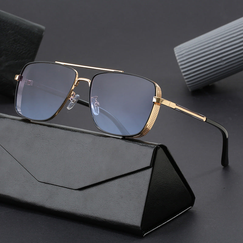 Damen modische quadratische Sonnenbrille mit luxuriösen Metallakzenten Karnz
