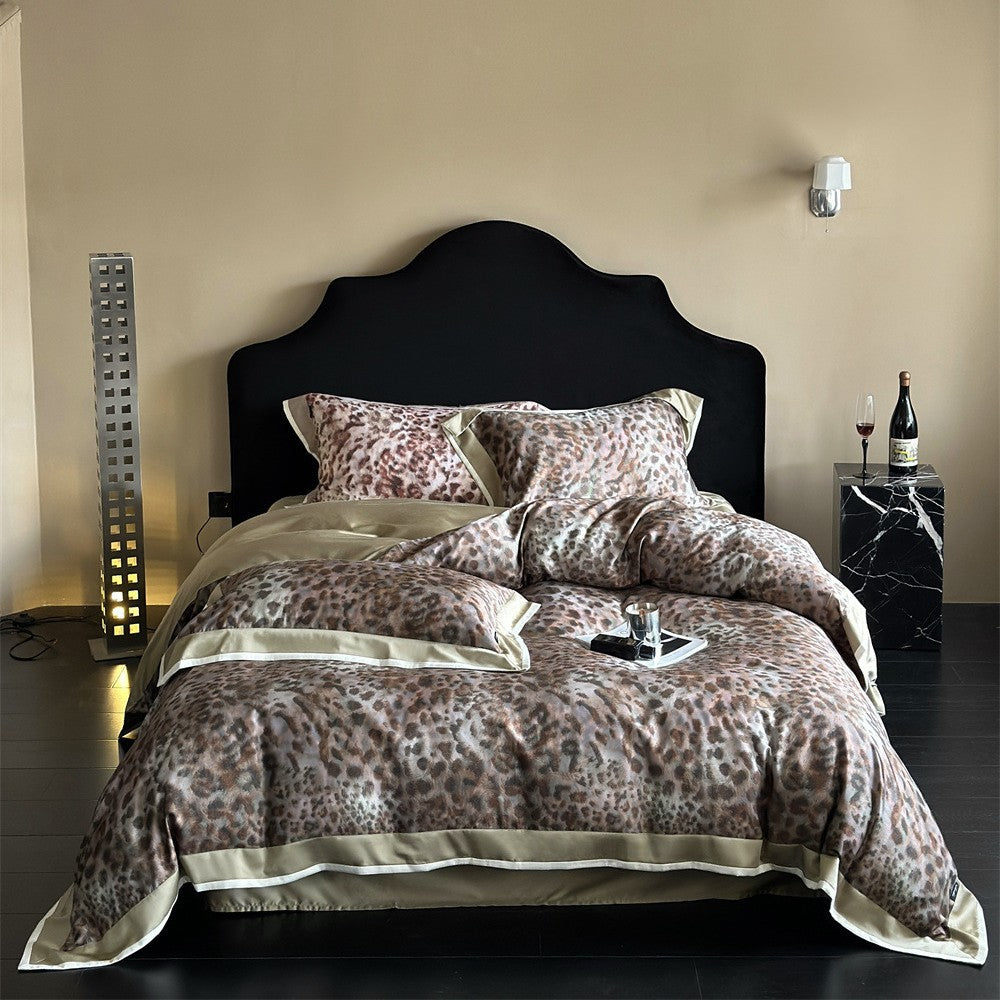 U reversibles Satinbesatz Leopardenmuster Bettwäsche Set mit Kissenbezügen
