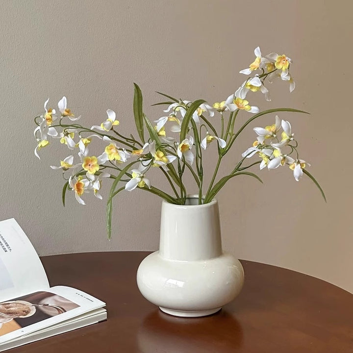 Zeitgenössische Keramik-Blumenvase