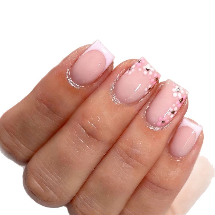 Elegante Nagelkunstverzierungen Karnz 1789915990