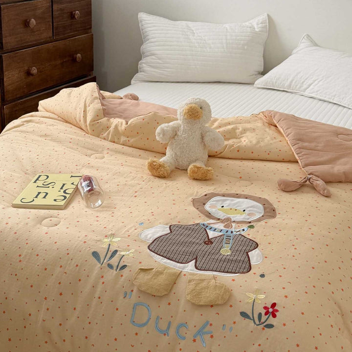 Kuschelige Kinder-Steppdecke mit niedlicher Hunde-Applikation