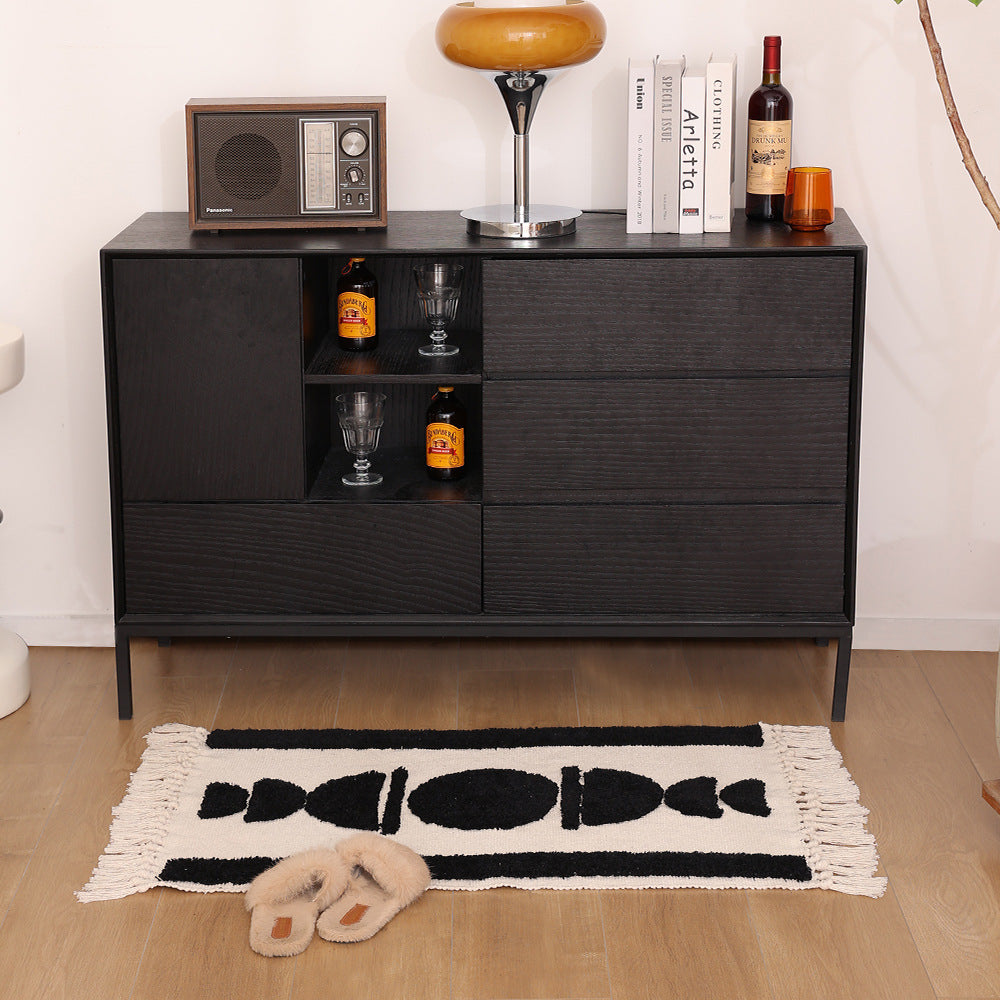 Gewebter Vorleger im Boho-Minimalstil mit kontrastiertem Tufting und Baumwollfransen Karnz