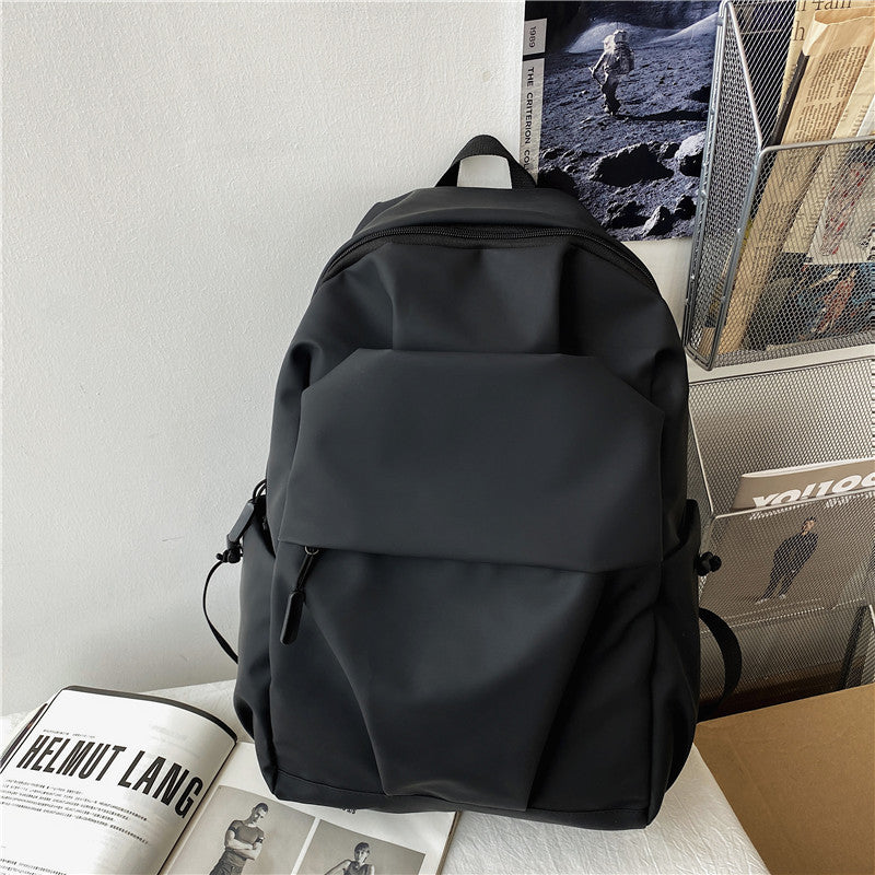 Funktionaler Rucksack mit Innovativem Stauraumkonzept Karnz