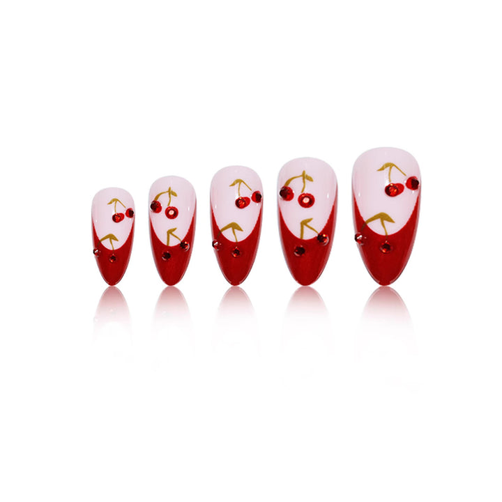 Dekorative Stiletto Nagelkunst Karnz