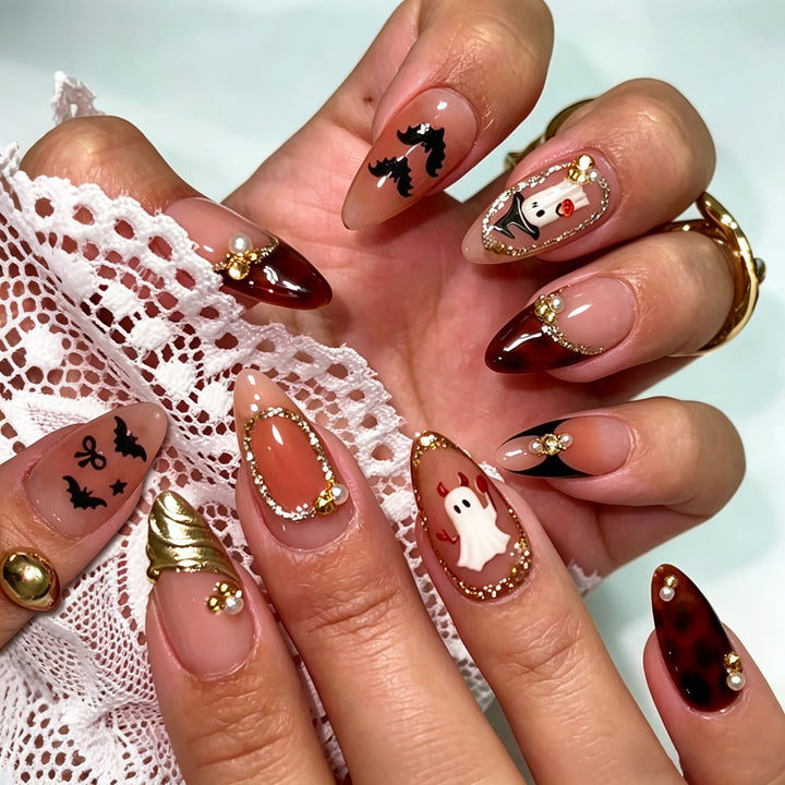 Künstlerisches Nageldesign