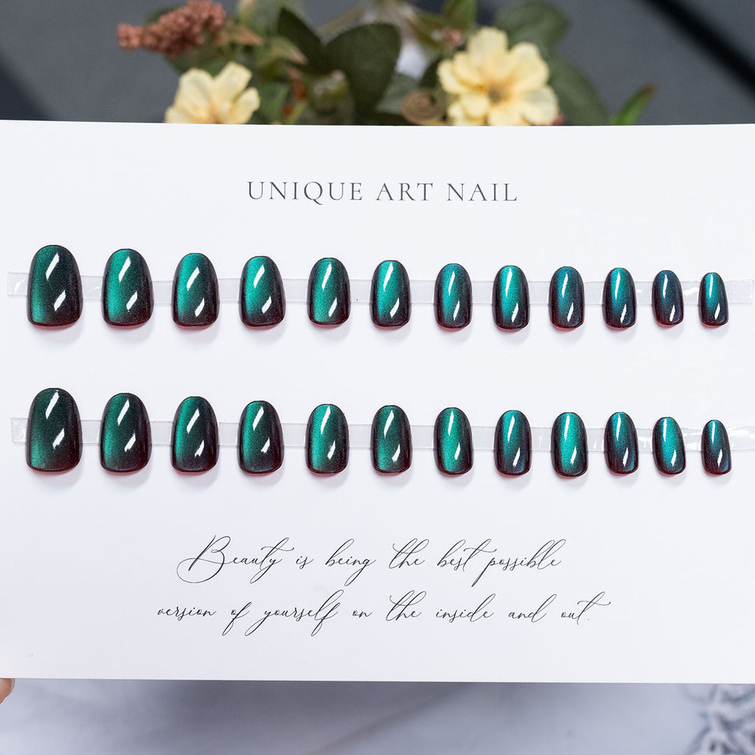 Glänzendes Press-On Nagelkunst Set