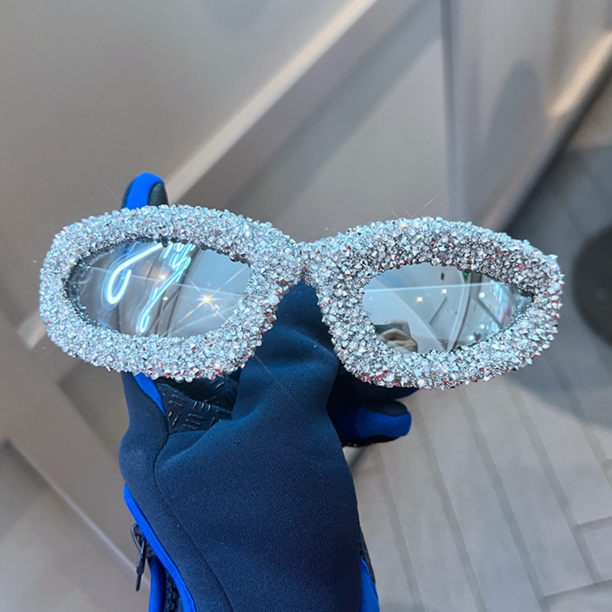 Damen Glamouröse Schmuckstein-Sonnenbrille Karnz