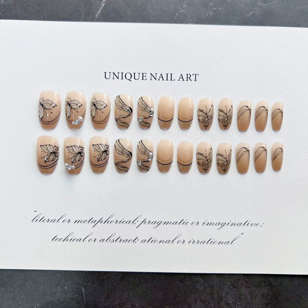 Künstlerisches Schmetterling-Nagelkunst-Set