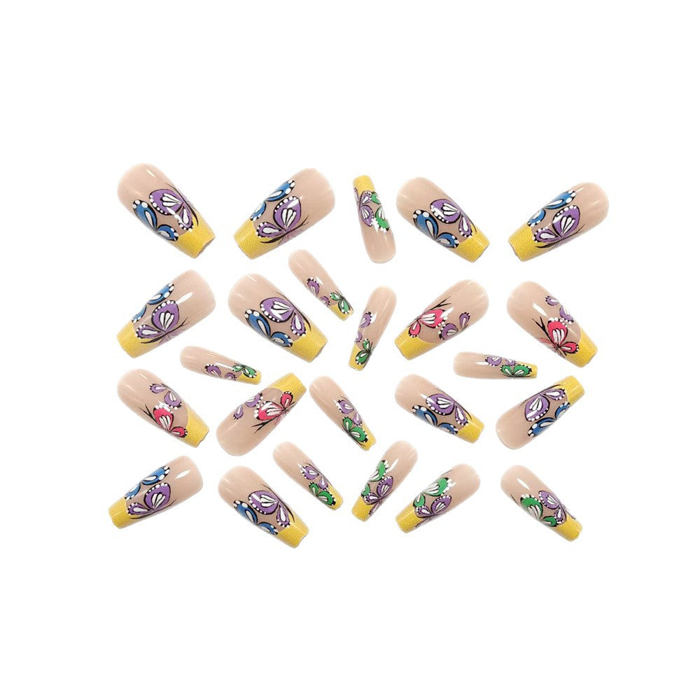 Kunstnagelset mit filigranem Schmetterlingsdesign Karnz