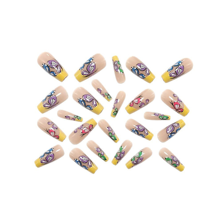 Kunstnagelset mit filigranem Schmetterlingsdesign Karnz