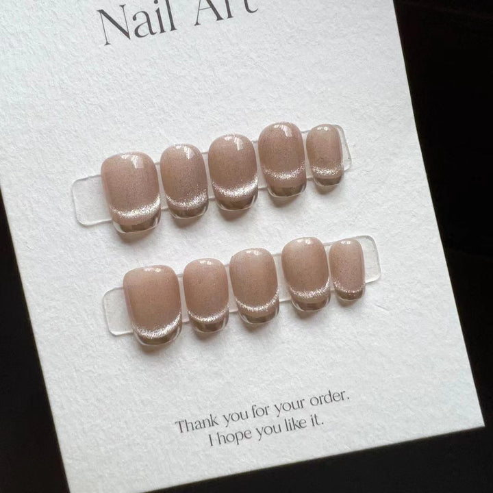 Elegantes Press-On Nagelset mit funkensprühendem Design Karnz