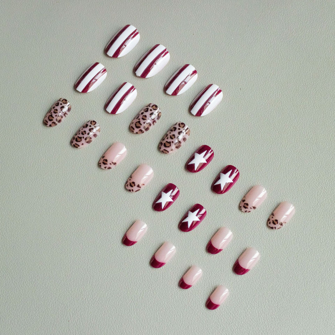 Dekoratives Künstlerisches Nagelkunst-Set