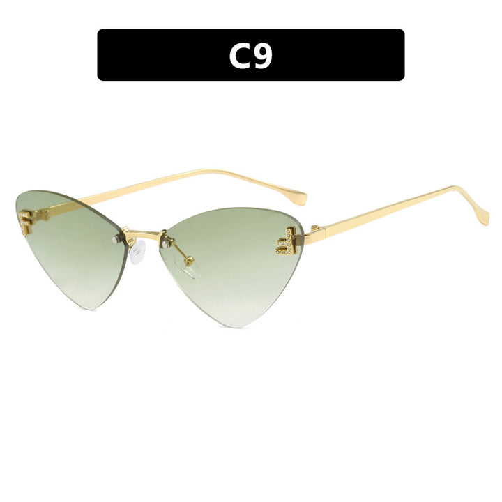 Damen extravagante Cat-Eye Sonnenbrille mit funkelnden Details Karnz