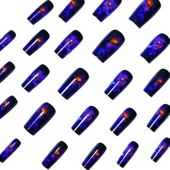 Kreatives und Mystisches Nageldesign Karnz