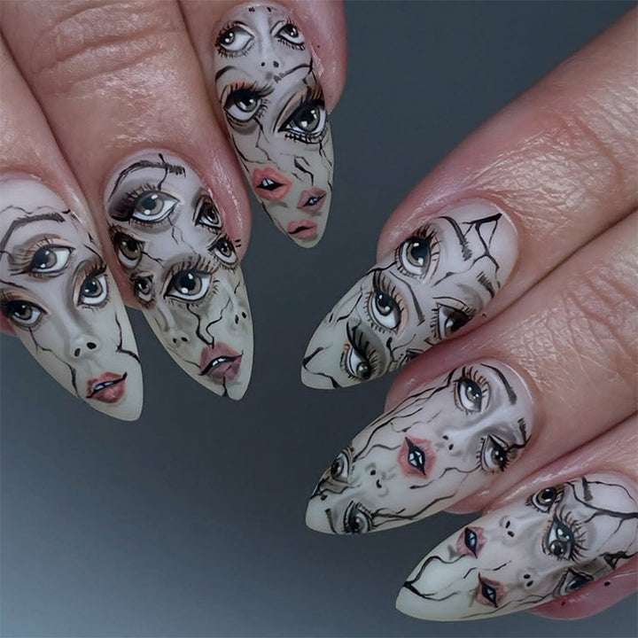 Kunstnagelset mit einzigartigen Gesichtsdesigns Karnz