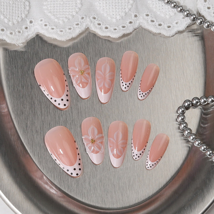 Elegantes florales Kunst-Press-On-Nagelset Karnz