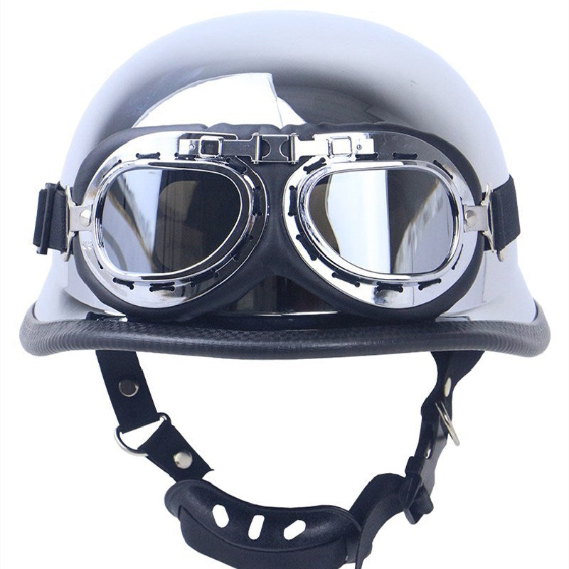 Schutzhelm mit integriertem Visier Karnz