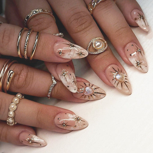 Dekoratives Press-On Nagelkunst Set Karnz