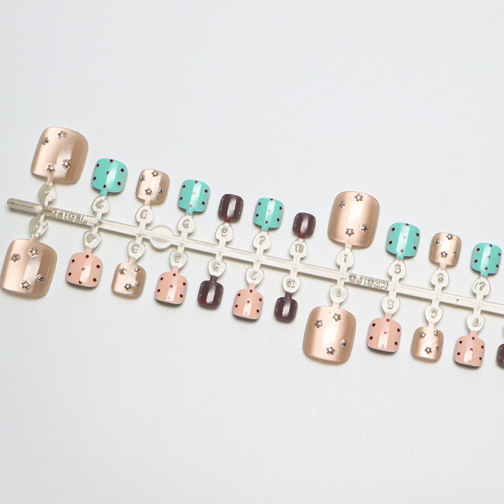 Stylisches Press-On Nagelkunst-Set