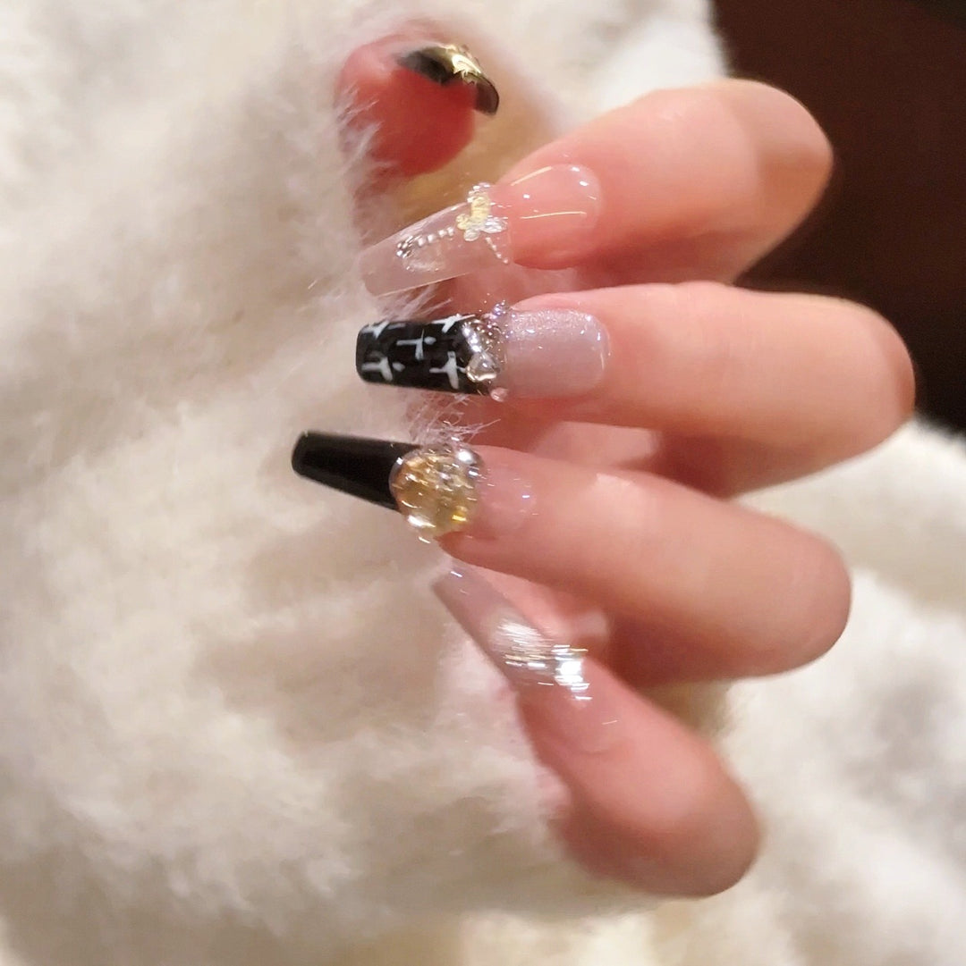Trendy Acryl Press-On Nagelverlängerungen Karnz