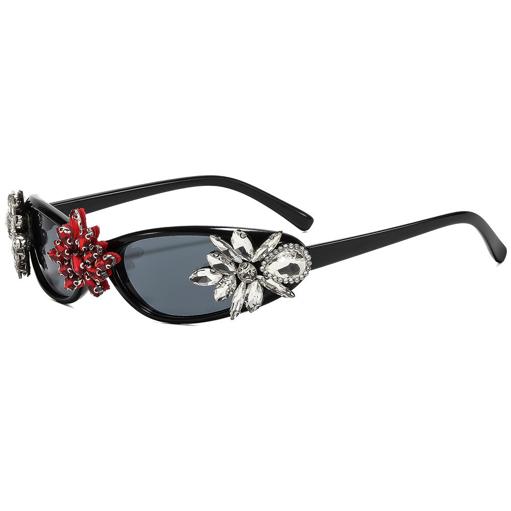 Damen Glamouröse Designer-Sonnenbrille mit floralen Akzenten Karnz