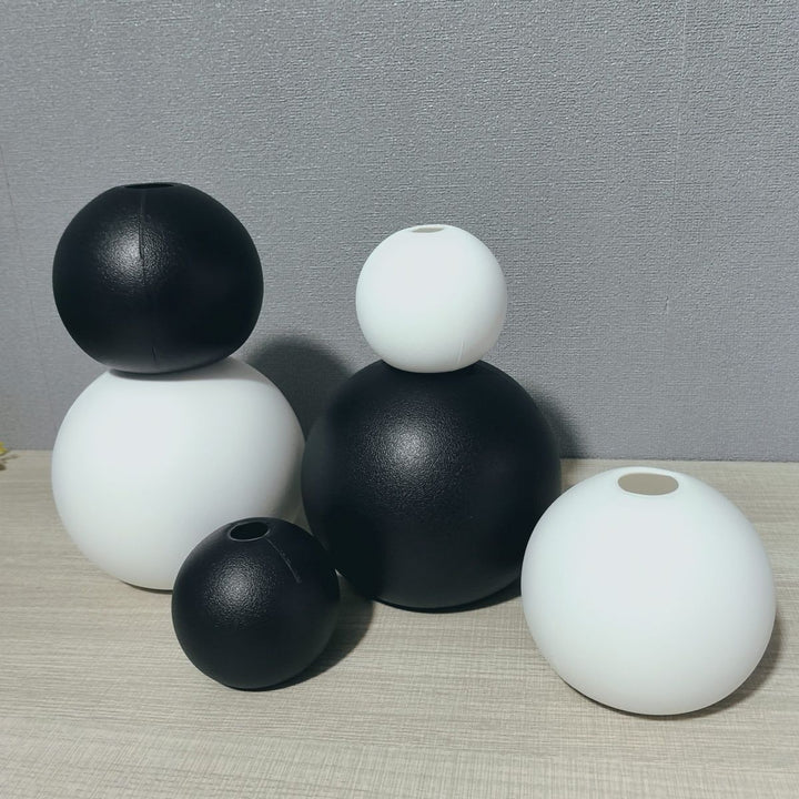 Minimalistische Keramiksphärenpflanzer Karnz