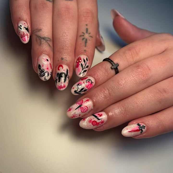 Künstlerische Nagelkunst