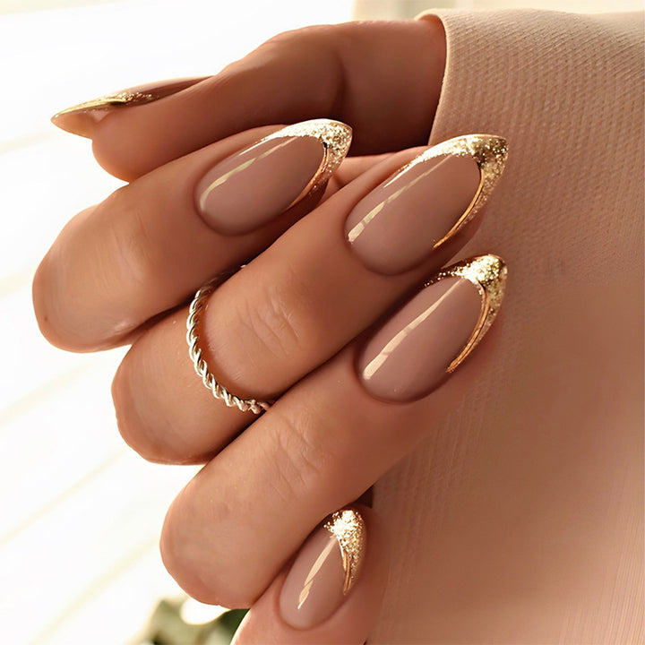 Elegantes Stiletto Press-On Nagelset mit glitzerndem Design Karnz