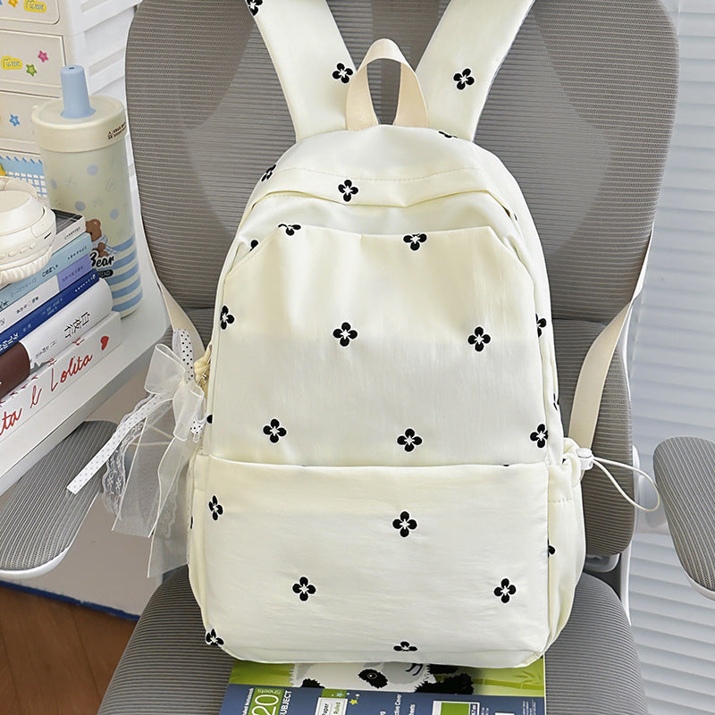 Blumenbestickter Freizeit-Rucksack Karnz
