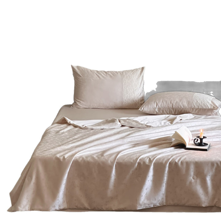 Luxuriöses Satin-Bettwäsche-Set mit Spitzenapplikation und Jacquardmuster
