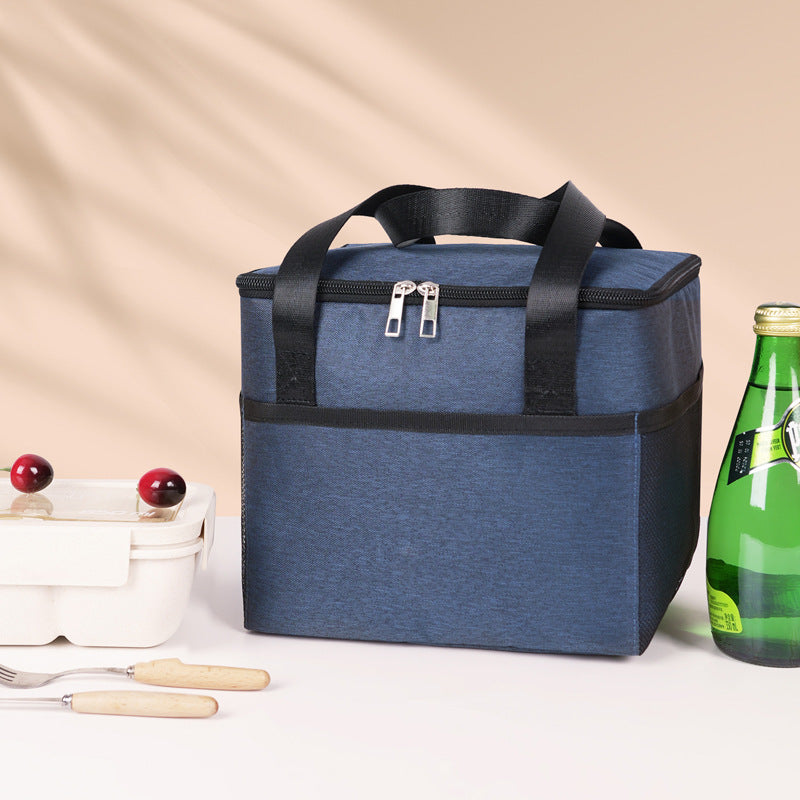 Isolierte Lunchbox Karnz