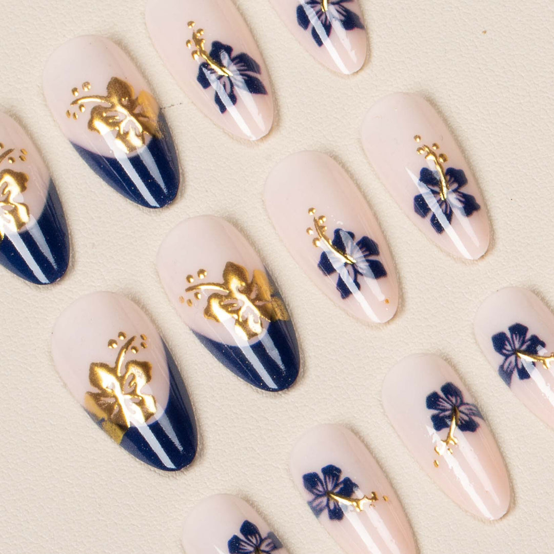 Künstlerisches Florales Nageldesign-Set