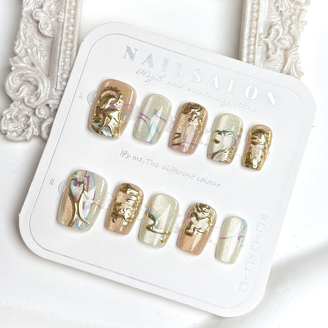 Luxuriöses Künstlerisches Press-On Nageldesign