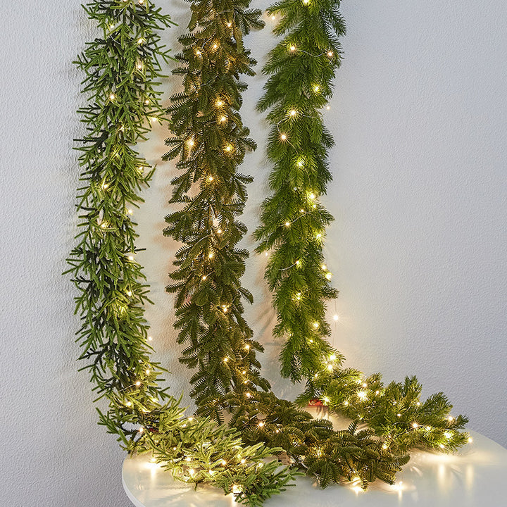 Künstlicher Kiefernkranz