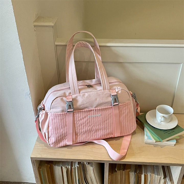 Vielseitige Trainings- und Reisetasche