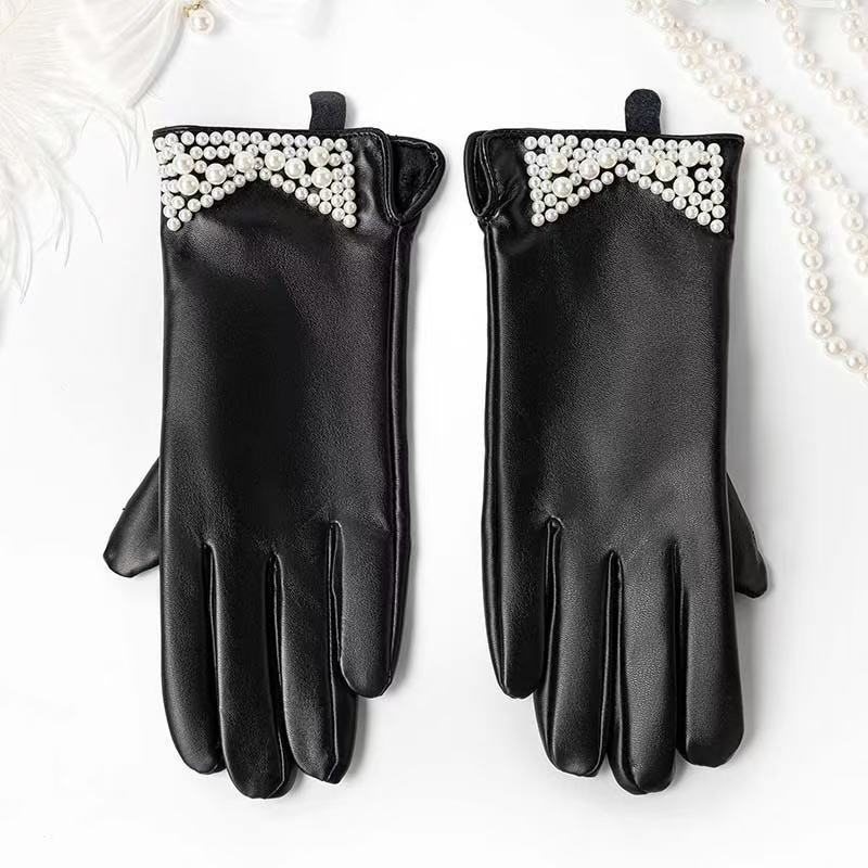 Elegante Lederhandschuhe mit Kettendetails Karnz