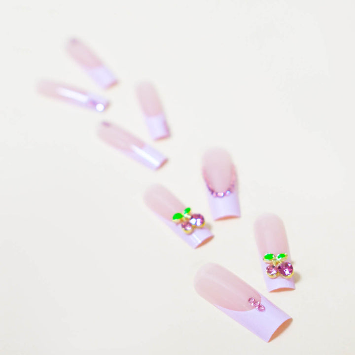 Dekorative Nagelspitzen Kollektion Karnz