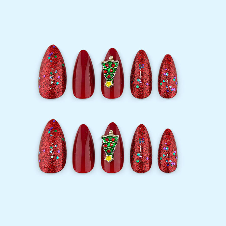 Festliche Kunstnägel mit Weihnachtsbaum Design Karnz