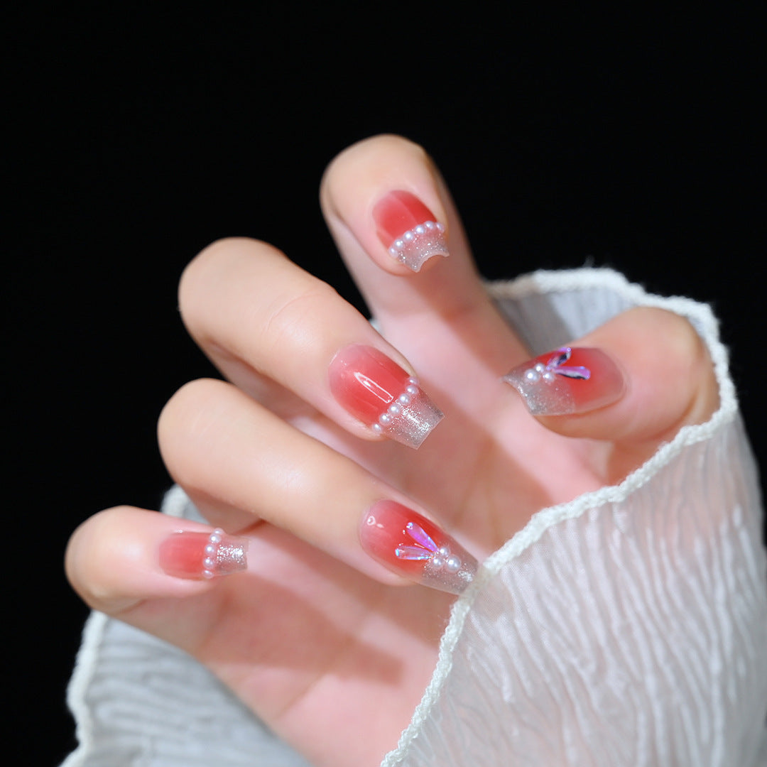 Elegante Press-On Nagelkunst Kollektion Karnz