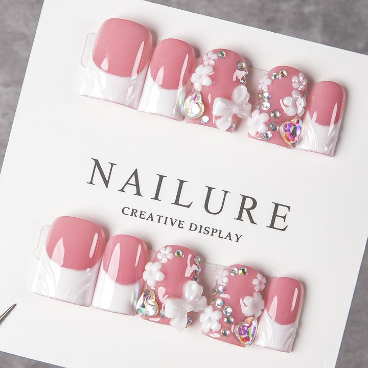 Dekorative Nagelkunst