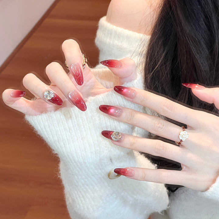 Ombre Press-On Nagelset mit Kristallakzenten Karnz