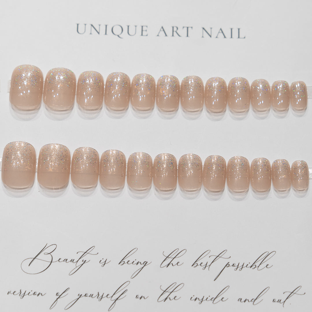 Funkelnde Nagelkunst