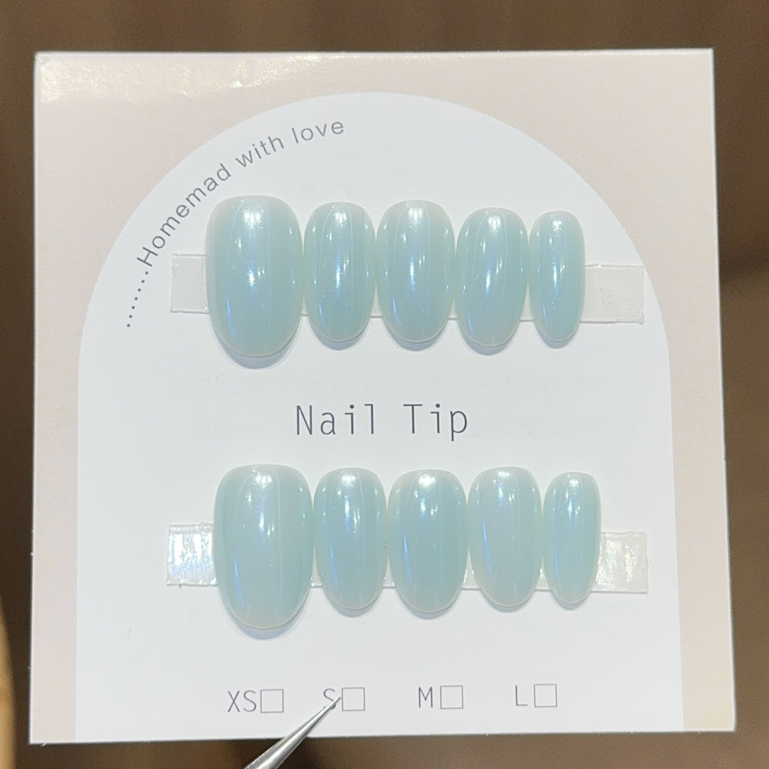 Kunstnagelspitzen mit Schimmerndem Effekt Karnz