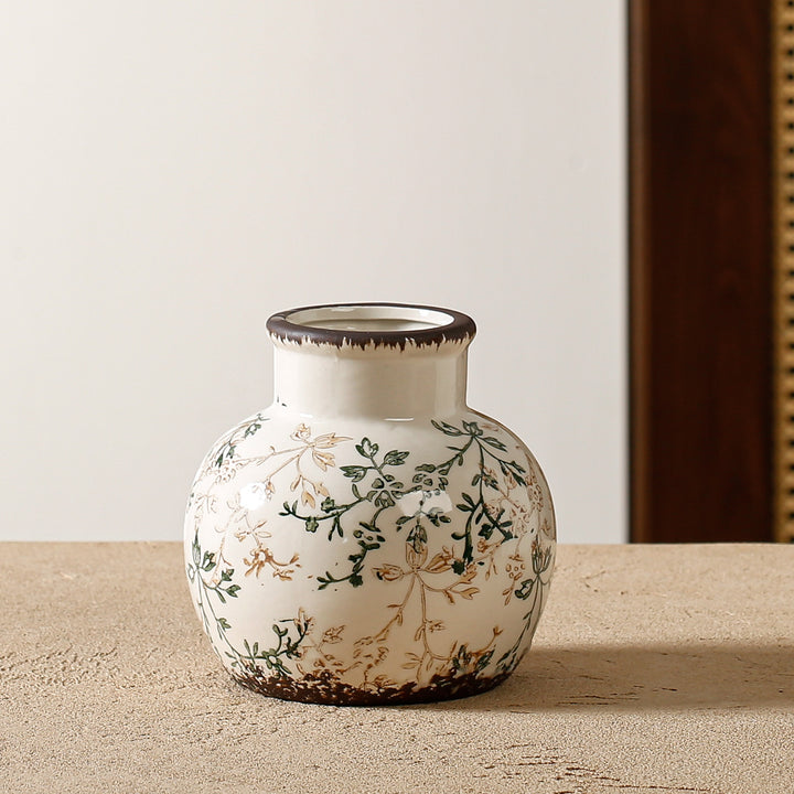 Elegante und kunstvoll verzierte Keramikvase Karnz