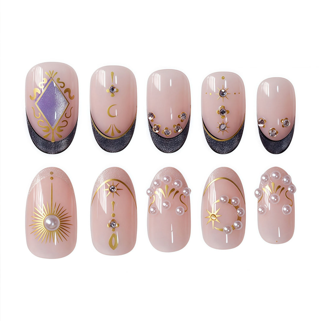 Elegantes Nageldesign Karnz