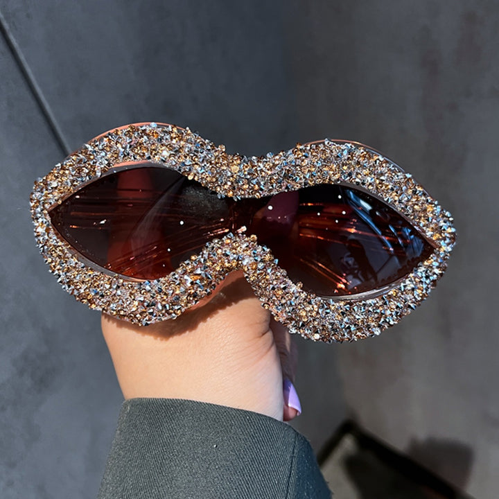 Damen statement Sonnenbrille mit funkelndem Strassbesatz Karnz